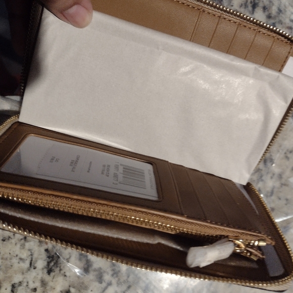 Genuine Coach Bag/Wallet Combo NWT - Picture 12 of 13